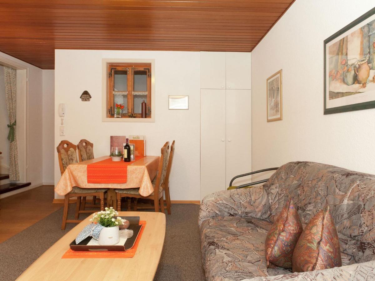 Serene Apartment In Meschede With Balcony 그레벤슈타인 외부 사진