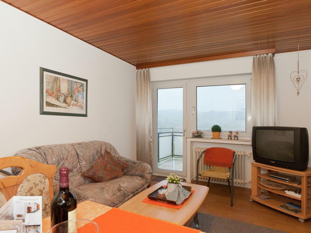 Serene Apartment In Meschede With Balcony 그레벤슈타인 외부 사진