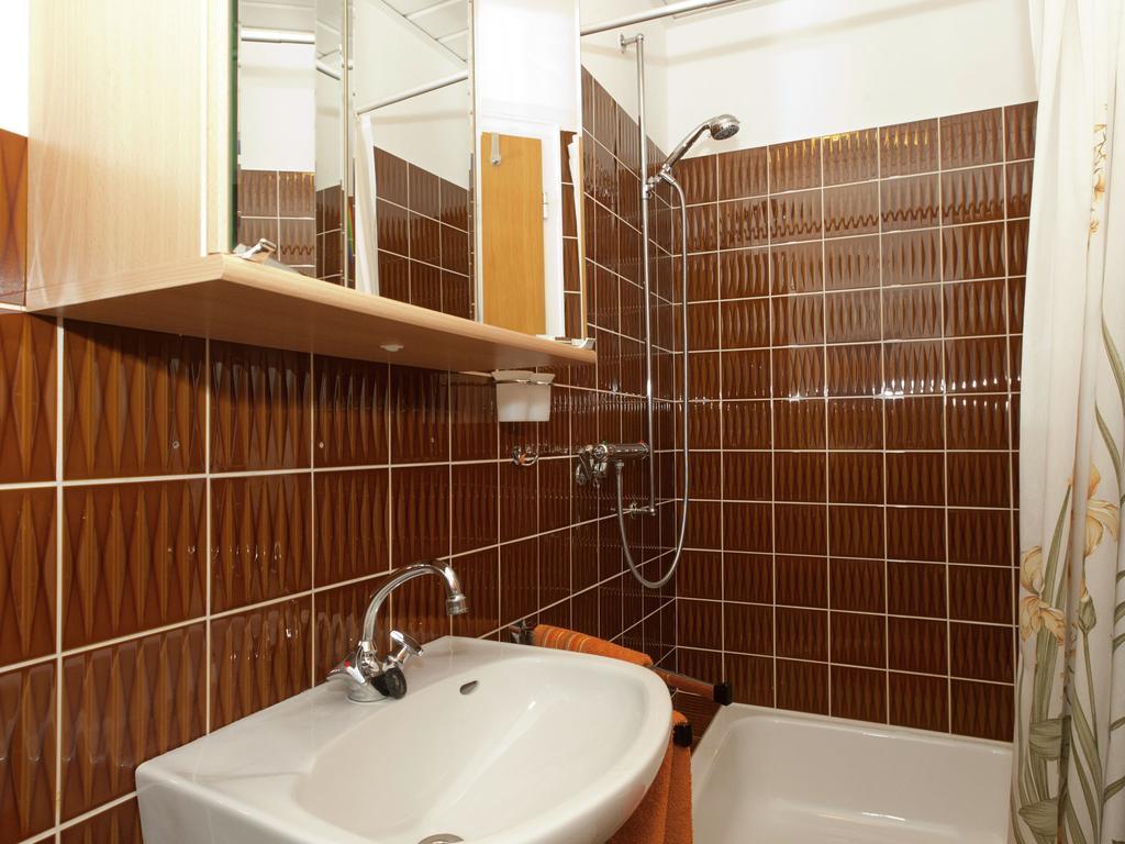 Serene Apartment In Meschede With Balcony 그레벤슈타인 외부 사진